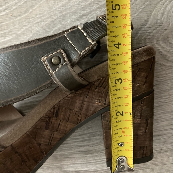 Brown leather wedge sandals - Picture 9 of 9